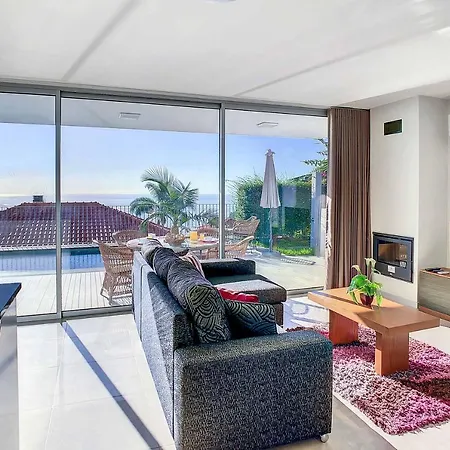 Ines Calheta Villa *